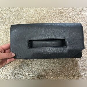 Matt and Nat black clutch in Excellent condition